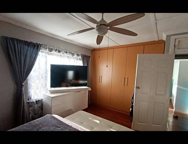 3 BEDROOM HOUSE FOR SALE IN BLUFF